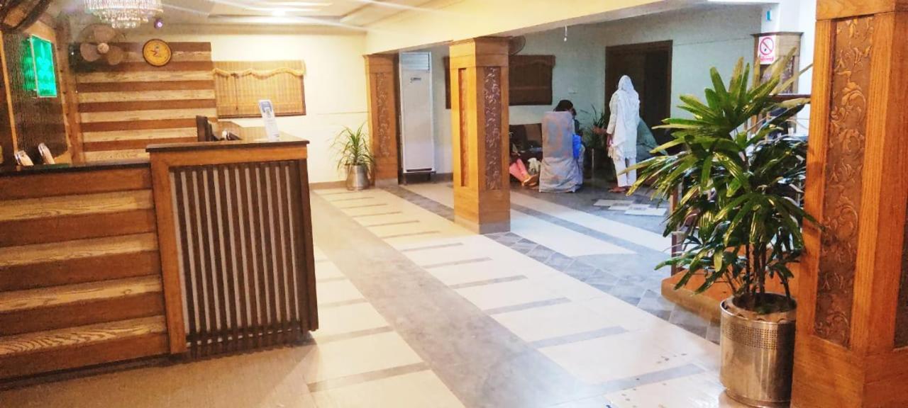 Hotel Multan Exterior photo