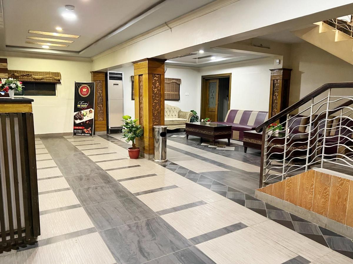 Hotel Multan Exterior photo